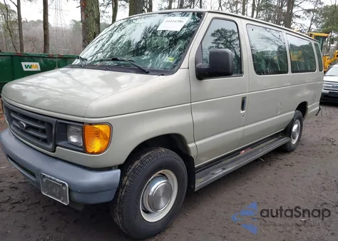 2004 Ford E-250 Commercial/Recreational z USA, uszkodzony, nr VIN 1FTNS24WX4HA92137